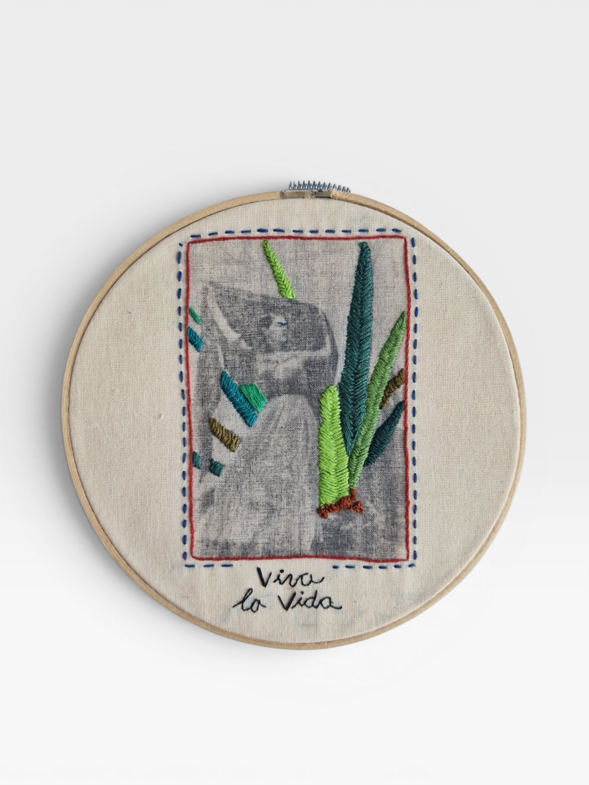 Kotty Embroidery Art Picture - Colectiva Feminista